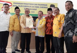 Mendaftar ke Golkar, Ali Mukhni Usung Program Peningkatan SDM dan Infrastruktur
