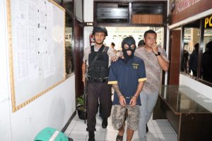 Cemburu, Rojak Cekik Istri Hingga Tewas