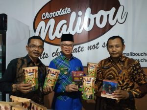 Walikota Samarinda Borong Cokelat Padangpariaman