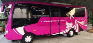 “Bus Langkok Salangkok Bumbu Dapua” Jadi Andalan Bagindo Transwisata