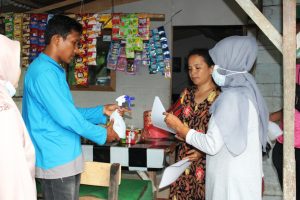 Hebat, Desa di Pariaman ini Racik Desinfektan dan Bagikan ke Seluruh Warga