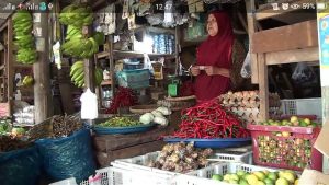 Imbas Corona, Pasar Sepi, Omset Pedagang Turun Drastis