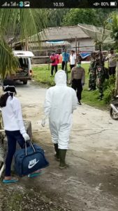Seorang Warga Mentawai Dijemput Petugas Medis karena Diduga Terjangkit Covid 19