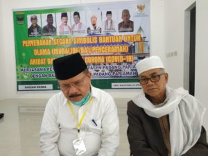 Telecomfrence dengan Ketua MUI Sumbar, Ali Mukhni Terisak Haru