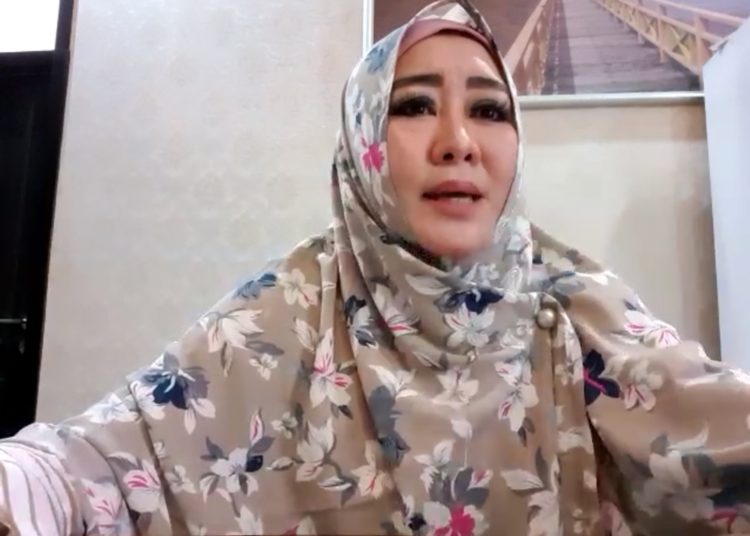 Lisda Hendrajoni.