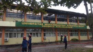 Gedung Kampus UMSB Terbakar, Kerugiam Ditaksir Rp.500 Juta