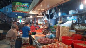 Antisipasi Corona, Pedagang Pasar Raya Dicek Suhu Tubuh