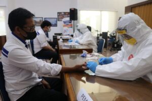 123 Karyawan Pelindo II Teluk Bayur Jalani Rapid Test