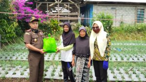 Kacabjari Alahan Panjang Okta Zulfitri Bantu Sembako