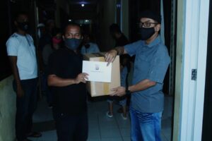 Polres Mentawai Berikan Paket Lebaran untuk Wartawan