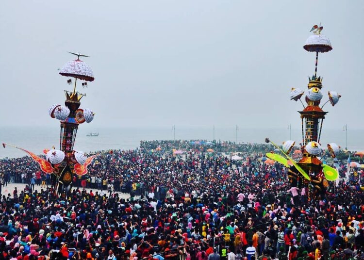 Pesta tabuik Piaman. (Foto: info Padangpariaman)