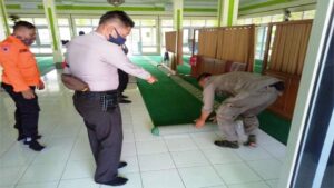 Satgas Covid Pariaman Partroli Masjid Minta Pengurus Gulung Karpet