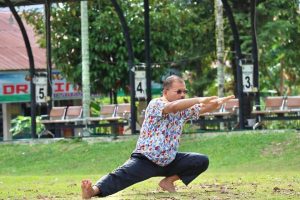 Rahasia Kebugaran Ali Mukhni di Usia 64 Tahun