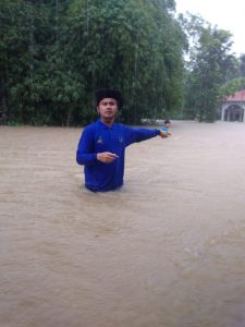 Hujan Lebat Sejak Siang, Bungus Teluk Kabung Diterjang Banjir