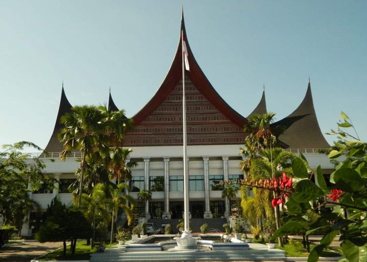 Gedung DPRD Sumbar.