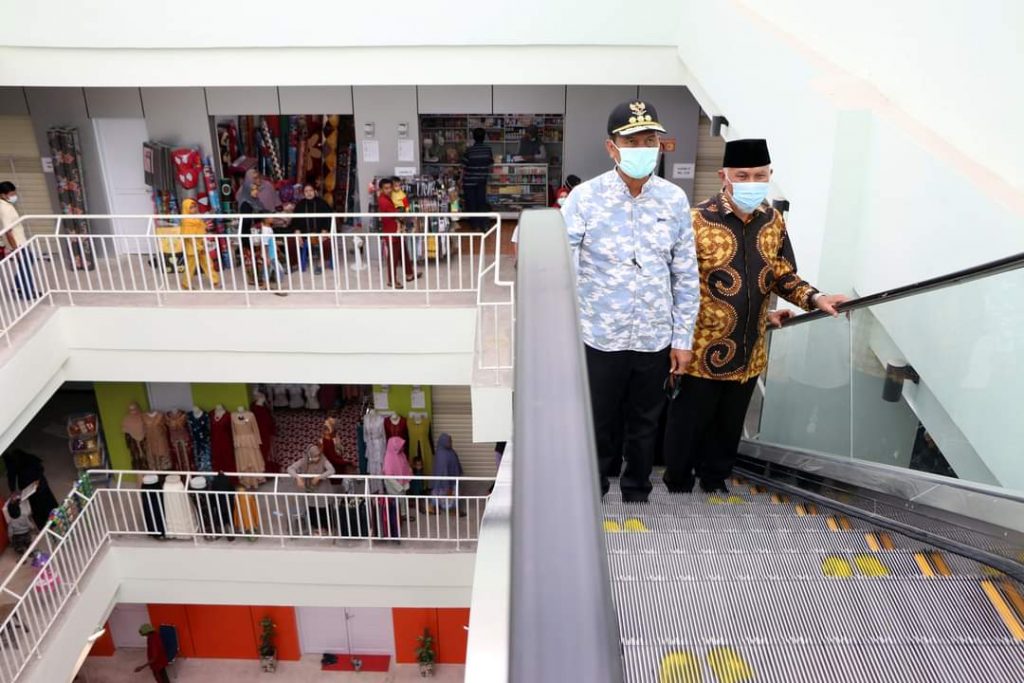 Jelang Peresmian oleh Wapres, Gubernur Sumbar Tinjau Pasar Pariaman