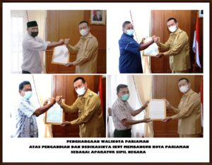 Walikota Pariaman Berikan Piagam Penghargaan untuk ASN yang Pensiun