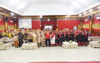 Bundo Kanduang se-Kota Pariaman Ikuti Lomba Petatah Petitih